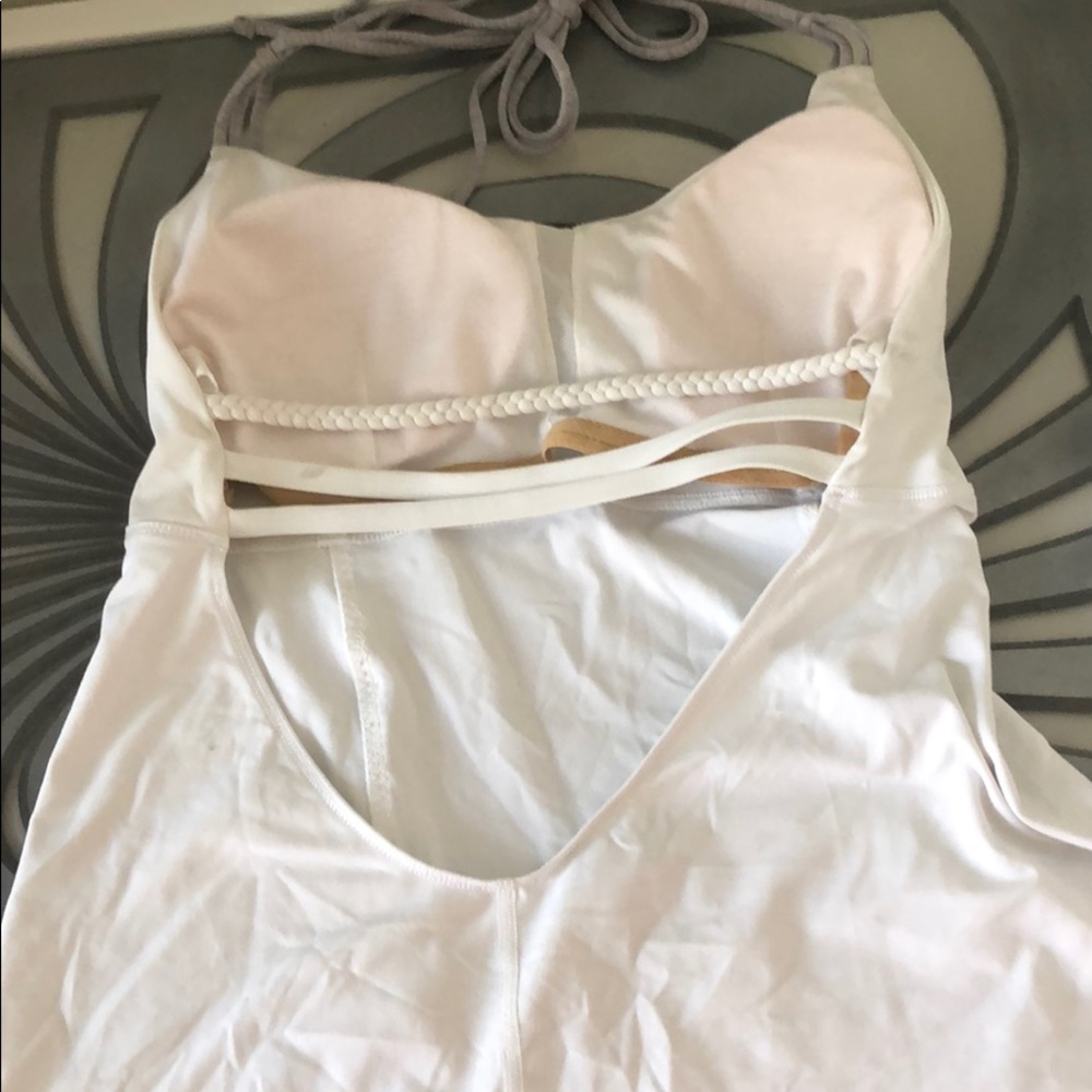 Backless lululemon halter - Picture 2 of 2